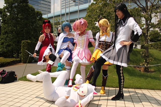 kaname madoka, akemi homura, kyubey, tomoe mami, sakura kyoko, and 1 more (mahou shoujo madoka magica)
