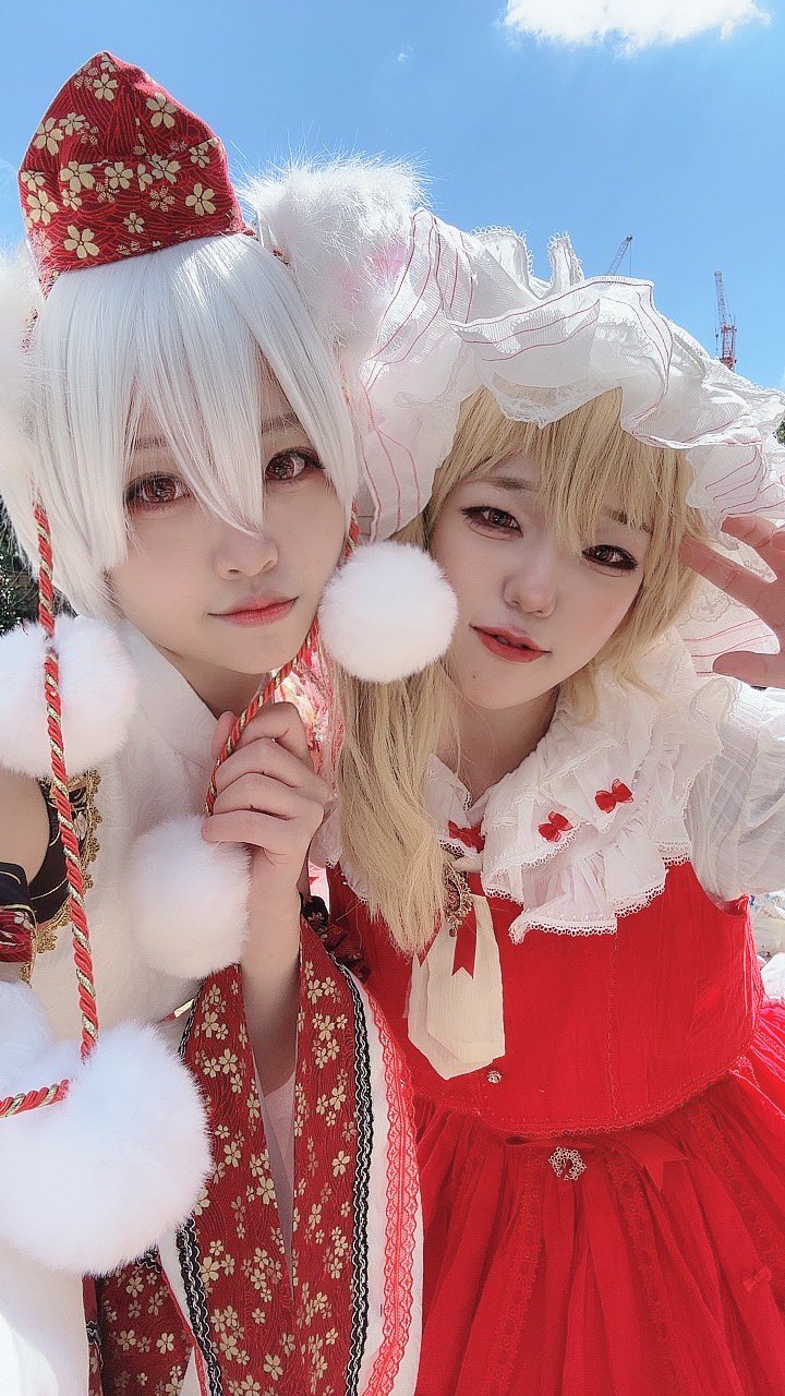 flandre scarlet and inubashiri momiji (touhou) by cosplay_ishii and pepe_peke