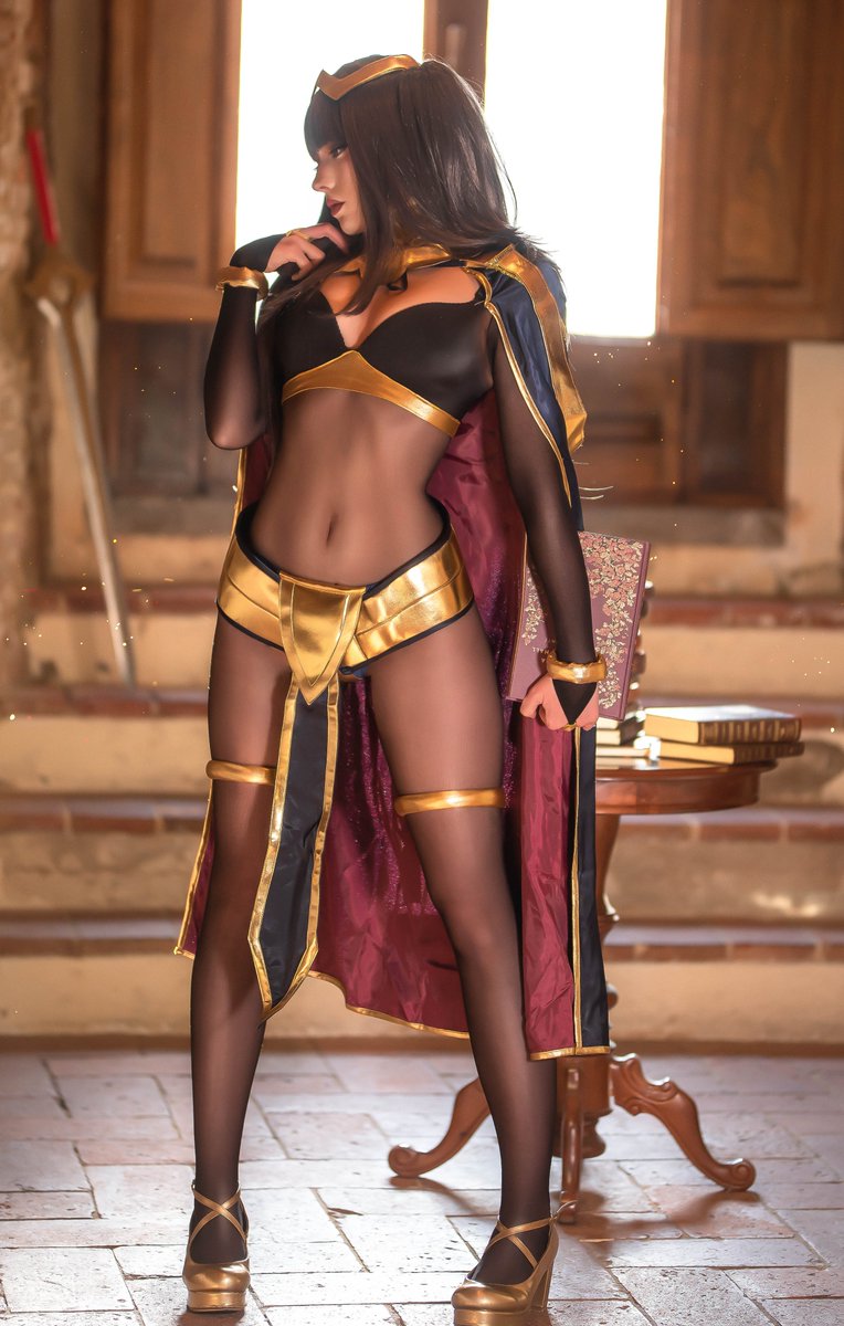 tharja (fire emblem and 1 more) by cosplaygyattt