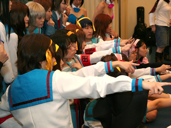 suzumiya haruhi (suzumiya haruhi no yuuutsu and 1 more)