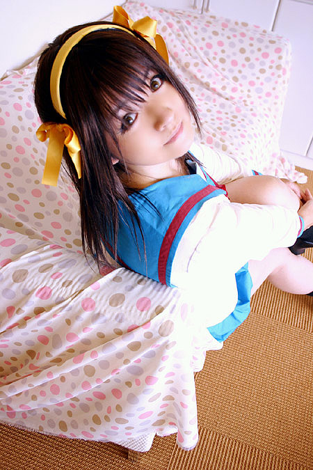 suzumiya haruhi (suzumiya haruhi no yuuutsu) by mizuhara_arisa
