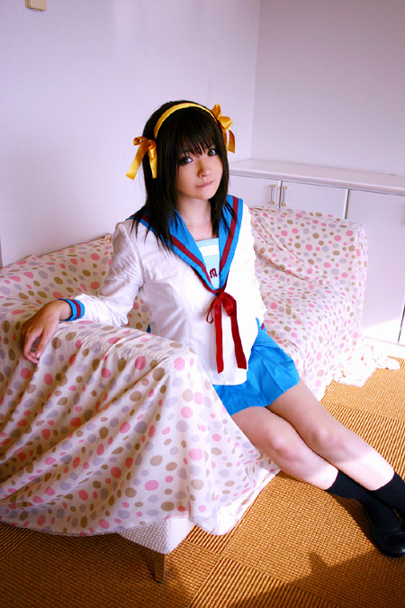 suzumiya haruhi (suzumiya haruhi no yuuutsu) by mizuhara_arisa