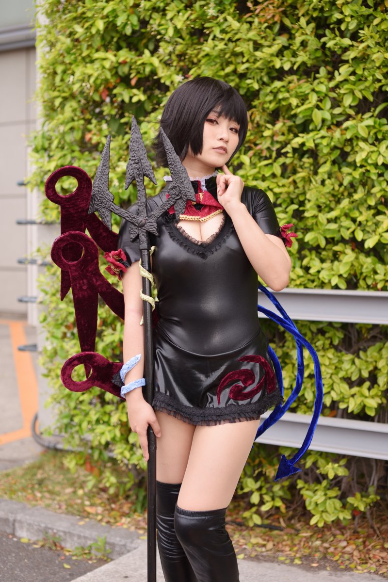 houjuu nue (touhou) by inika_ni_(photographer) and koyaaaas