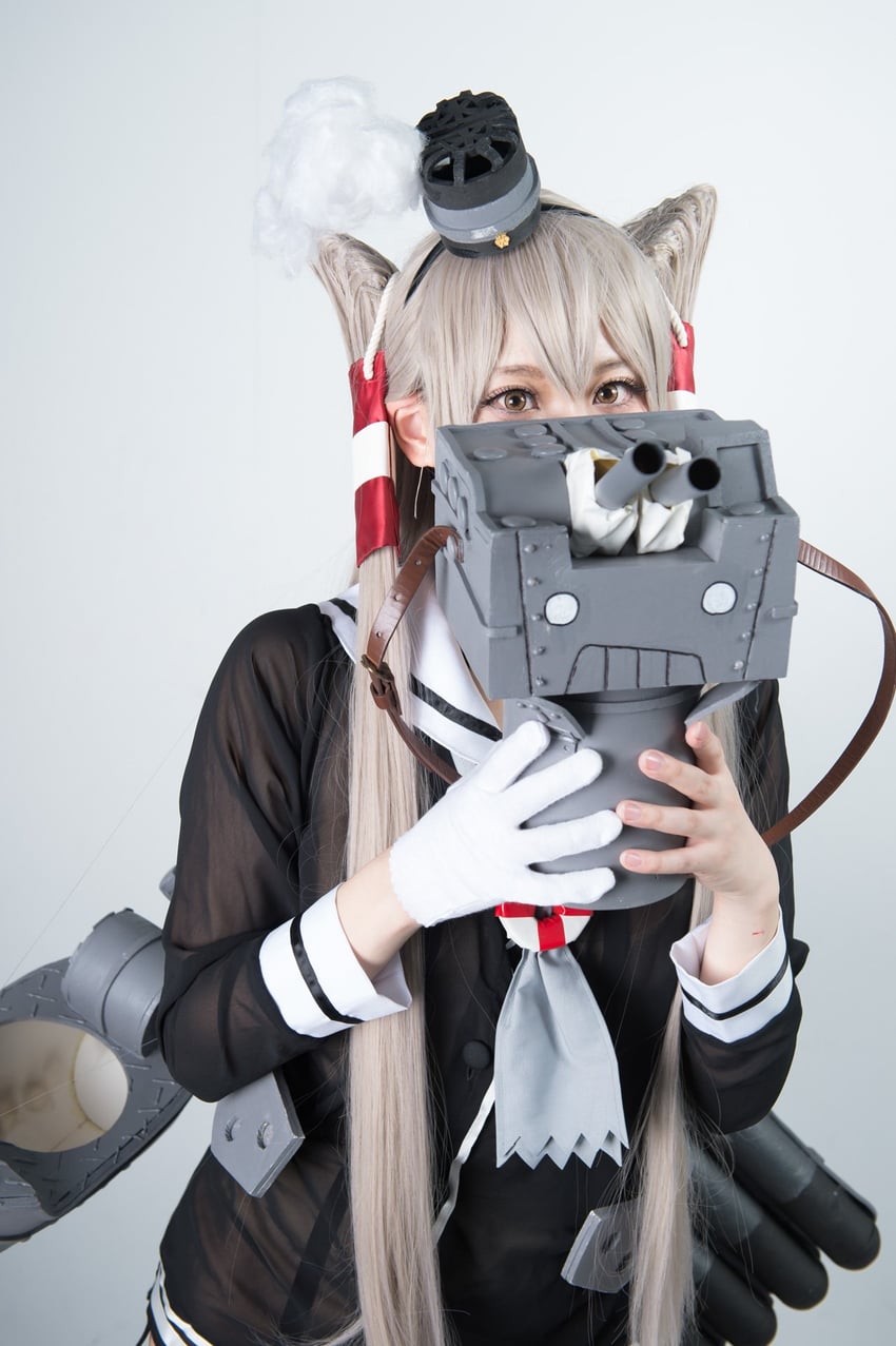 amatsukaze and rensouhou-kun (kantai collection) by litonagi_(photographer)