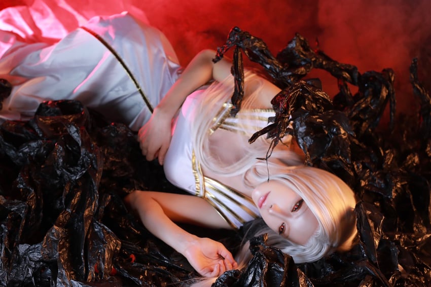 irisviel von einzbern (fate and 1 more) by noshinoxxx
