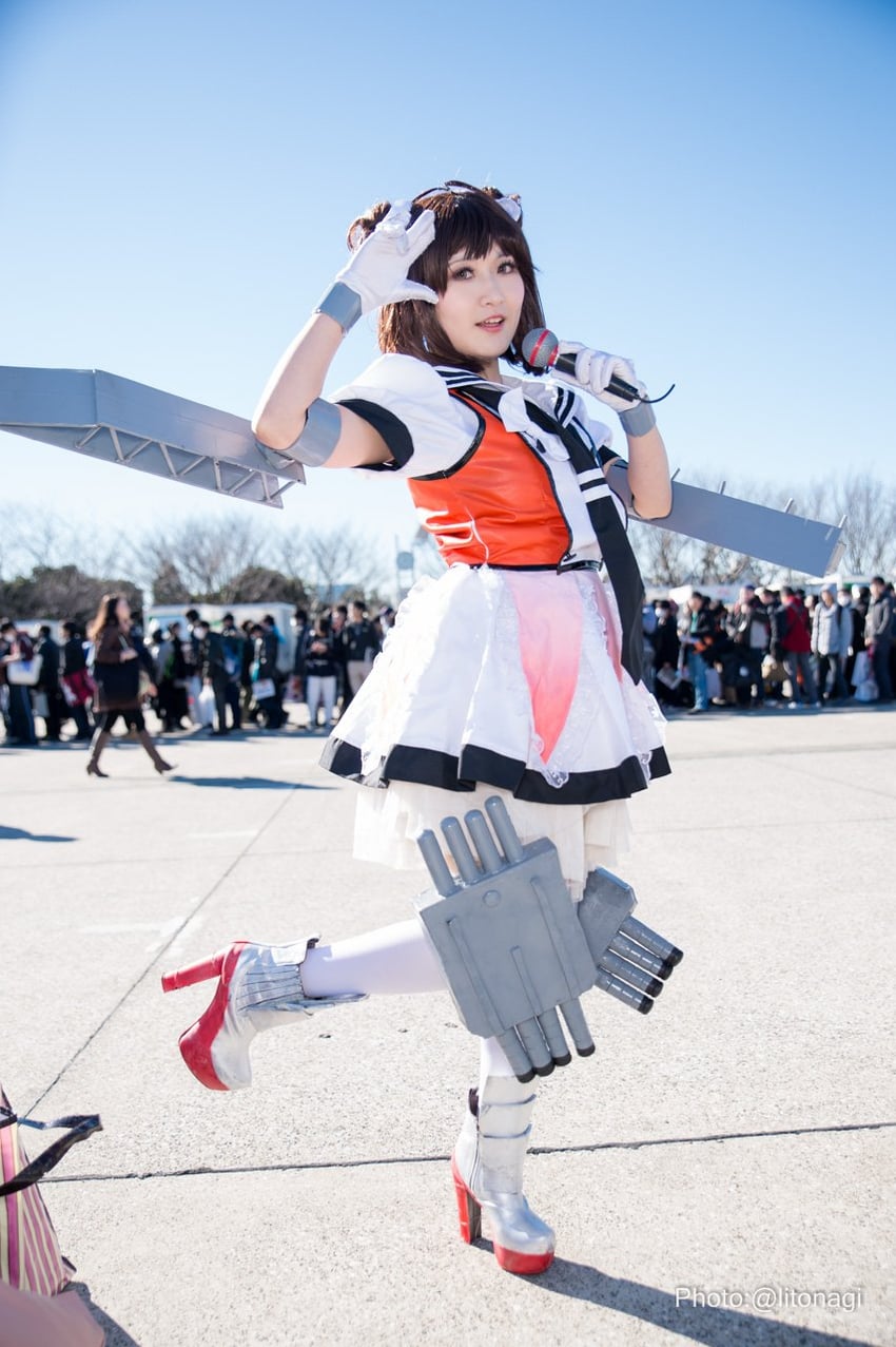 naka and naka kai ni (kantai collection) by litonagi_(photographer) and suzuharuna