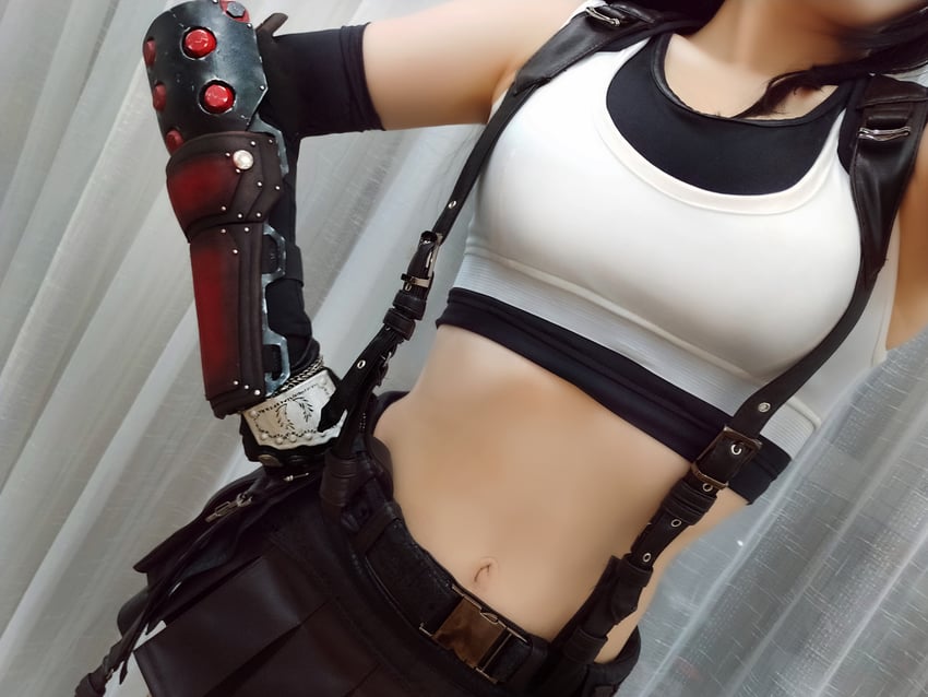 tifa lockhart (final fantasy and 2 more) by banbanko