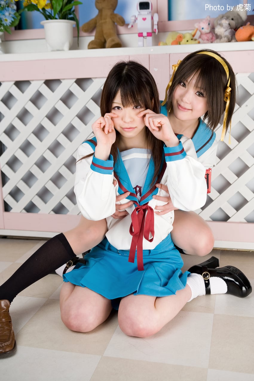 suzumiya haruhi and asahina mikuru (suzumiya haruhi no yuuutsu) by kipi-san