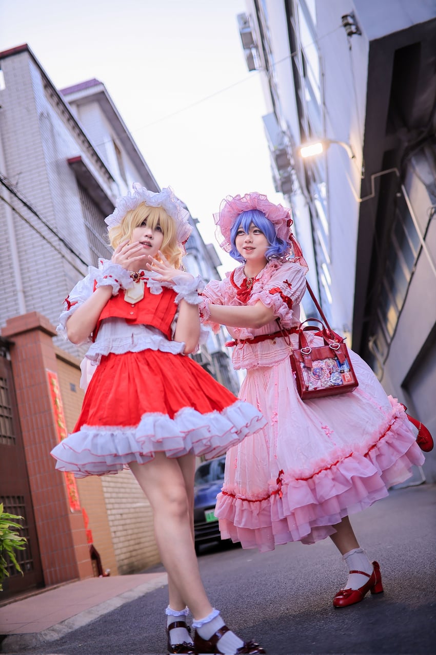 flandre scarlet and remilia scarlet (touhou) by cai233qaq and tkns_kanatsu