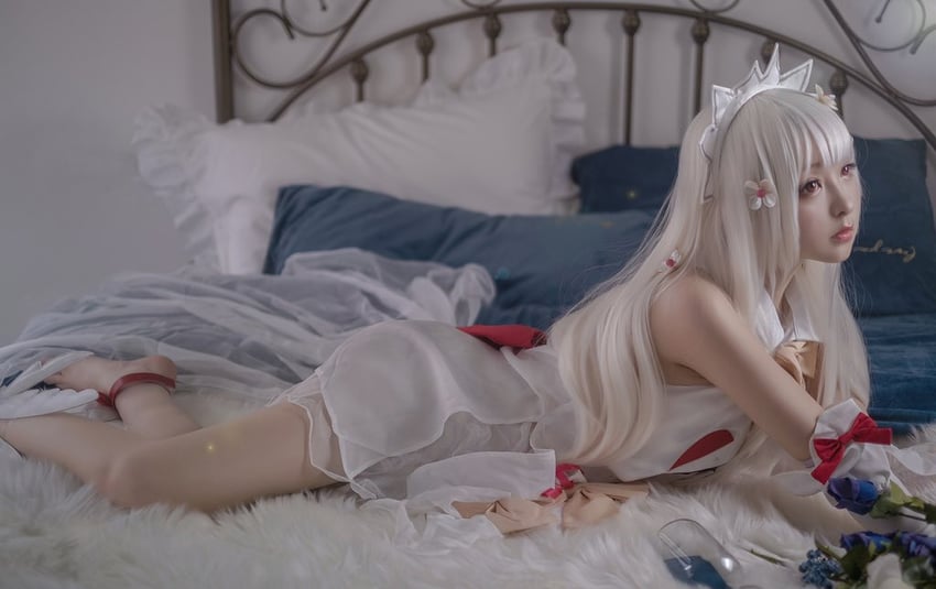 illyasviel von einzbern and prisma illya (fate and 1 more) by usagi_rr