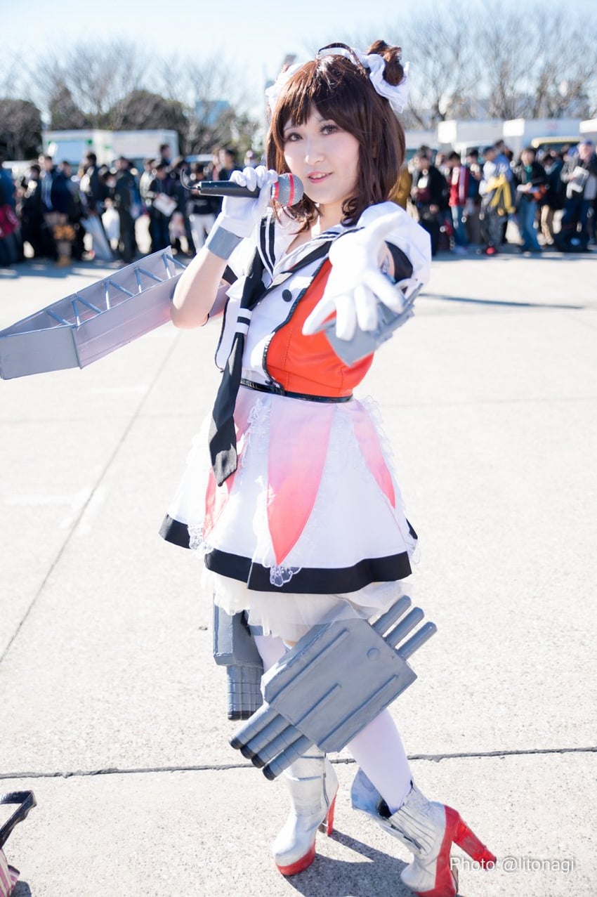 naka and naka kai ni (kantai collection) by litonagi_(photographer) and suzuharuna