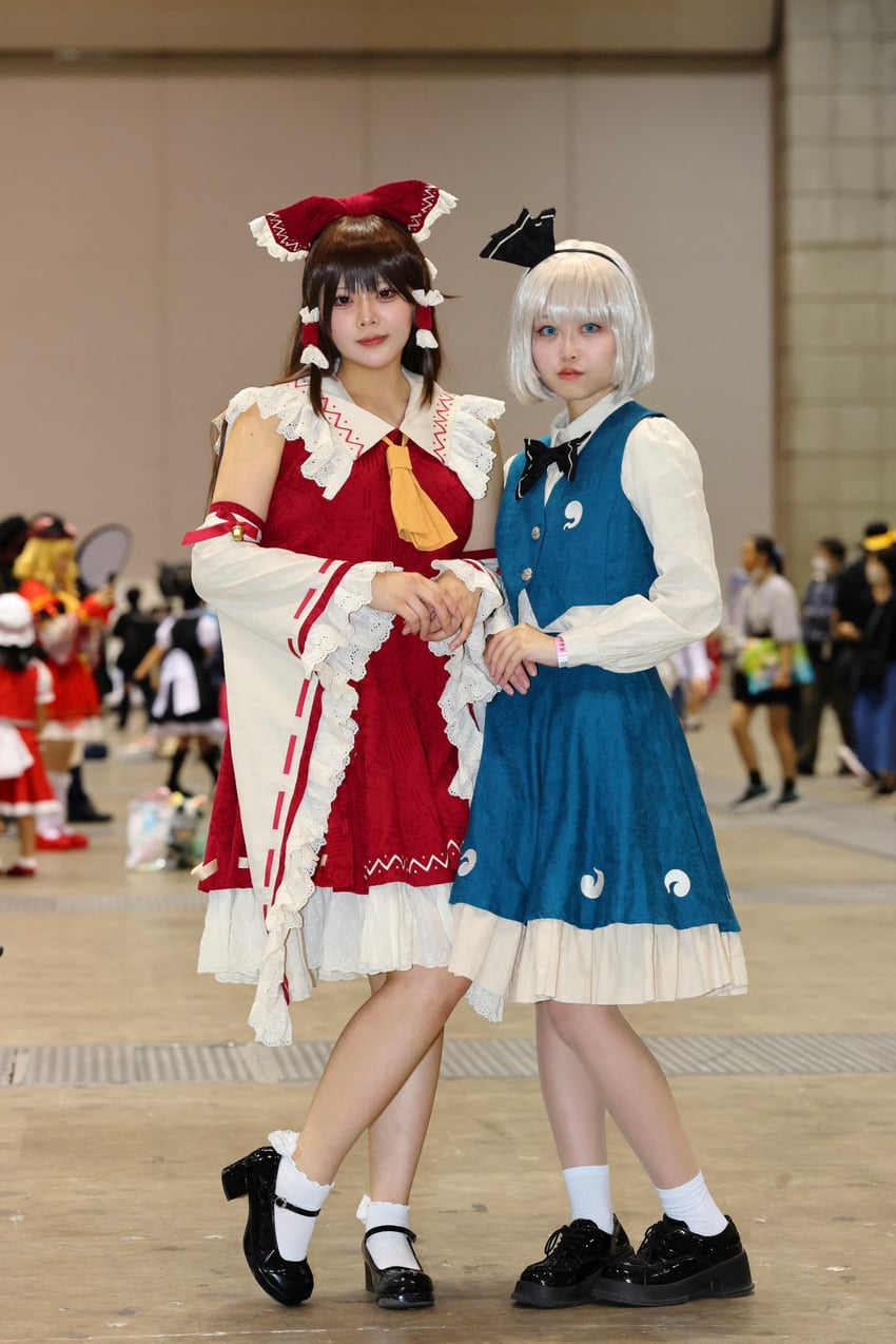 hakurei reimu and konpaku youmu (touhou) by pepe_peke and ria02050