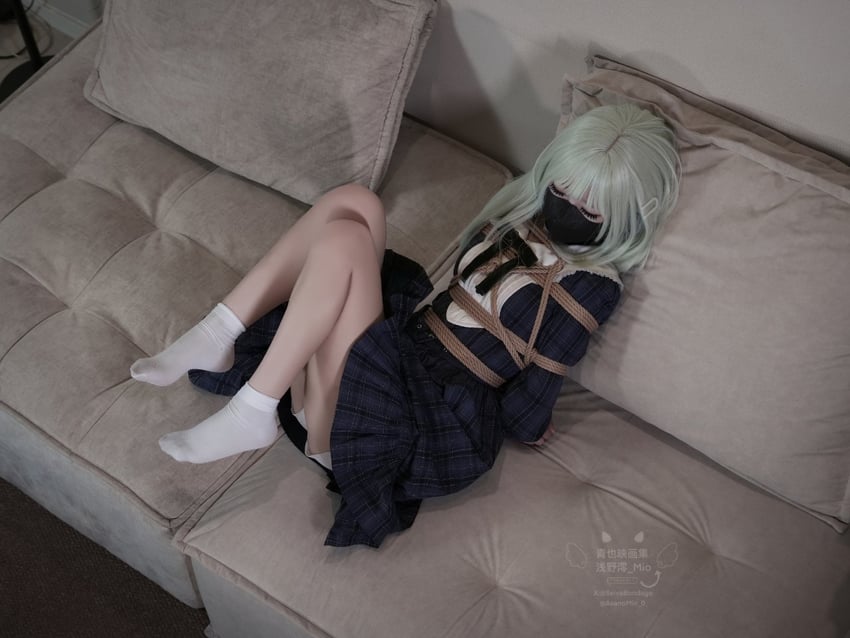 wakaba mutsumi (bang dream! and 1 more) by asanomio_0 and seiyabondage_(photographer)