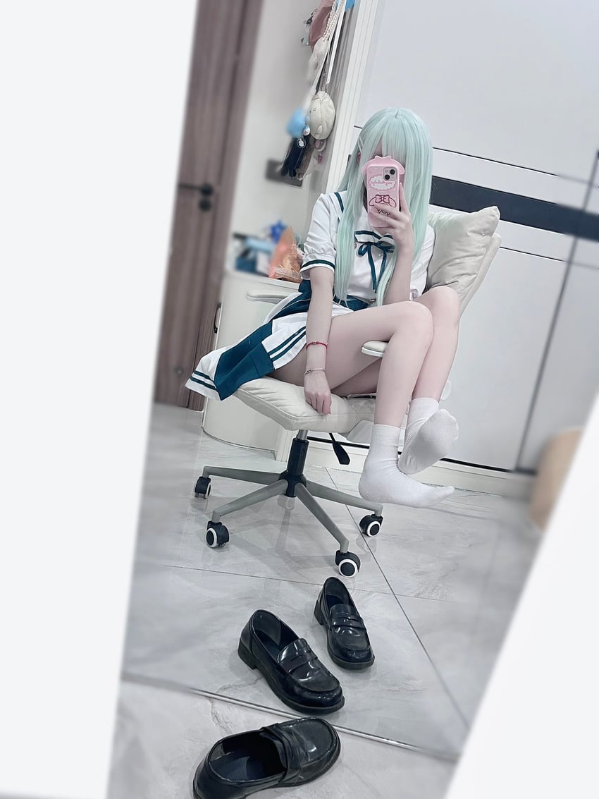 wakaba mutsumi (bang dream! and 1 more) by 5ol5odjlyuz62wo