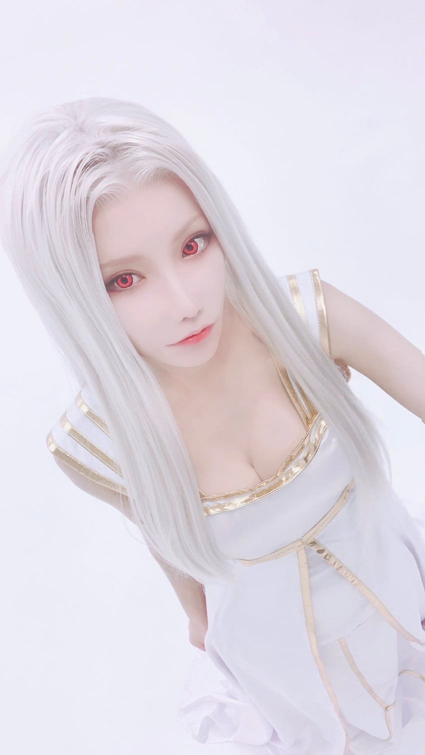 irisviel von einzbern (fate and 1 more) by noshinoxxx