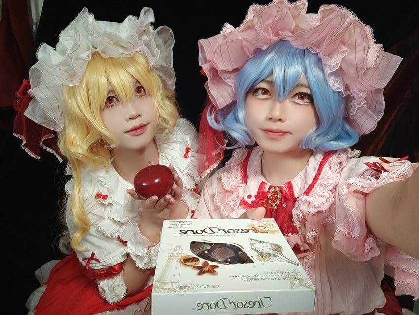 flandre scarlet and remilia scarlet (touhou) by cai233qaq and tkns_kanatsu