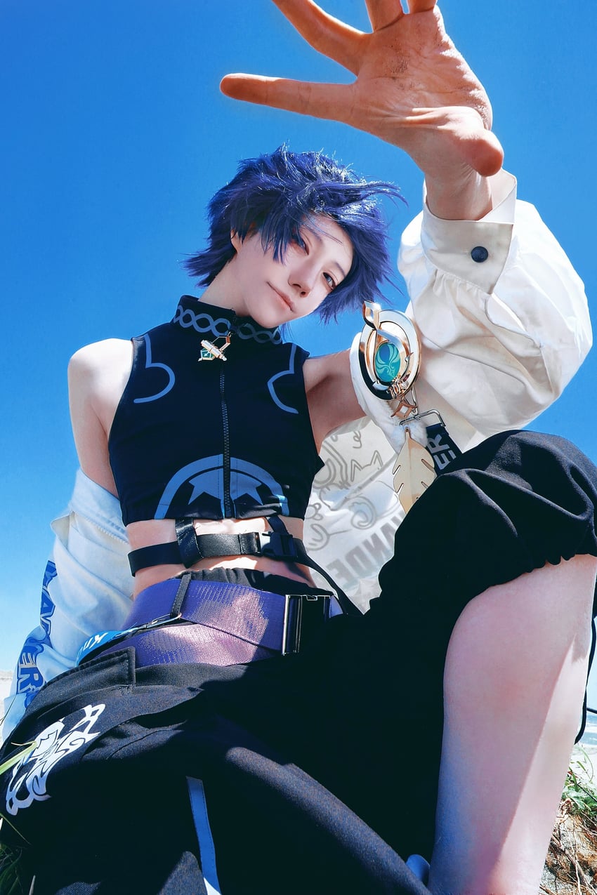 scaramouche and wanderer (genshin impact) by 651hechima and tyokogenshin_(photographer)