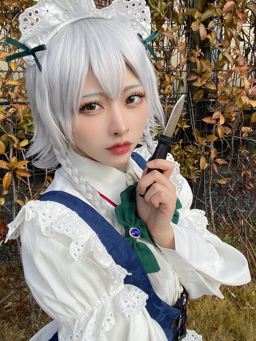 izayoi sakuya (touhou and 1 more) by ichihashi_(184ram)