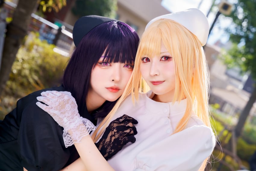 kitagawa marin and kuroe shizuku (sono bisque doll wa koi wo suru) by ichihashi_(184ram) and yuzuking_919