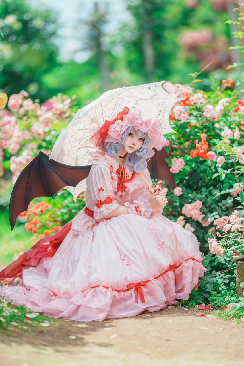 remilia scarlet (touhou) by lovelive_alice_(photographer) and nocomof