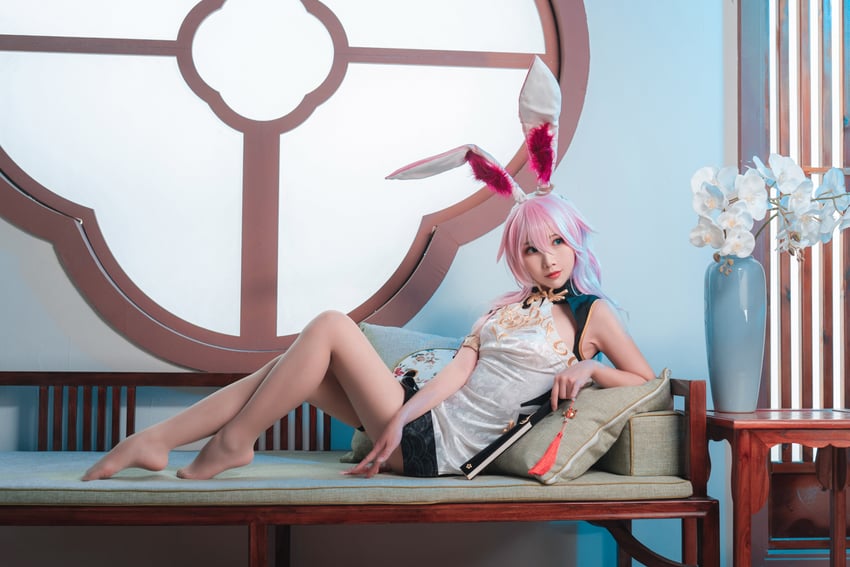 yae sakura (honkai and 1 more) by mianzelizer