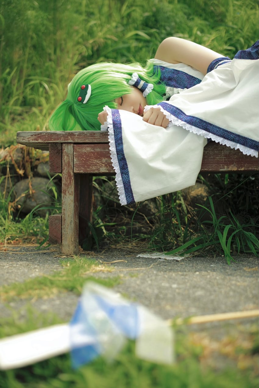 kochiya sanae (touhou) by hashiycom_(photographer) and tsubaki_0305