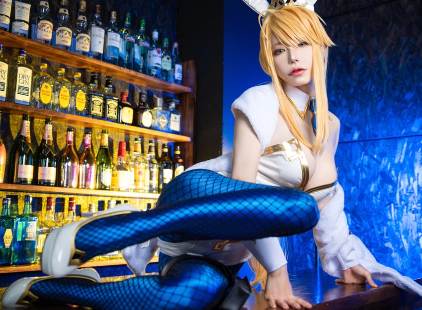 artoria pendragon (fate and 1 more) by noshinoxxx