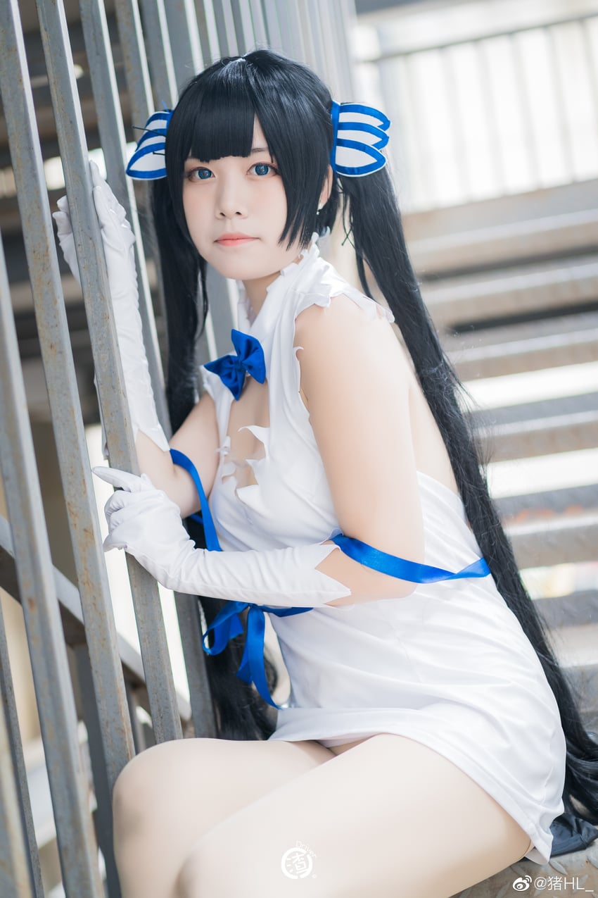 hestia (dungeon ni deai wo motomeru no wa machigatteiru darou ka) by a-jiang