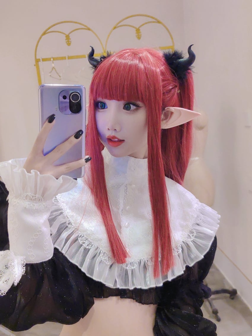 kitagawa marin and rizu-kyun (sono bisque doll wa koi wo suru) by mianzelizer