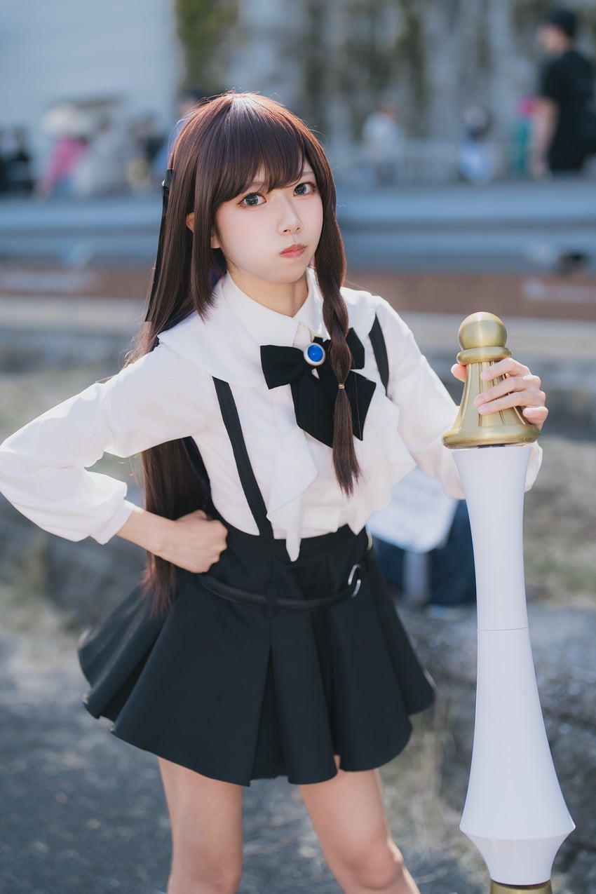 alina clover (guild no uketsukejou desu ga zangyou wa iya nanode boss wo solo toubatsu shiyou to omoimasu) by 4ip_3ip