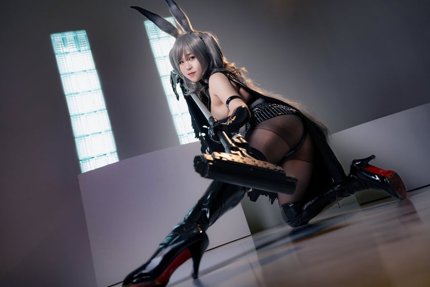 savage (arknights) by 36_abcd36 and choe_gori_(photographer)