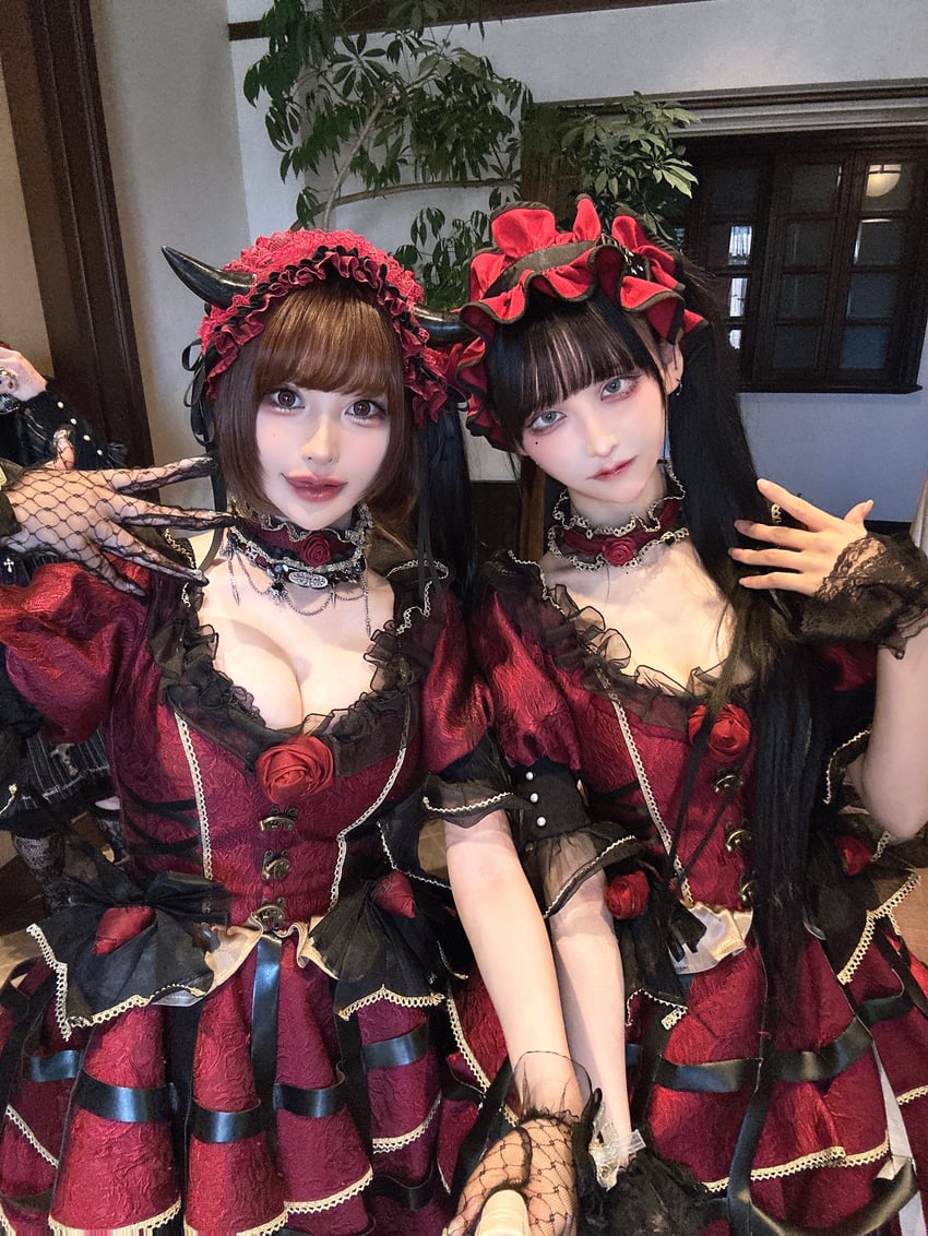 original by tknhn1234_tknhn and wako_chiroru