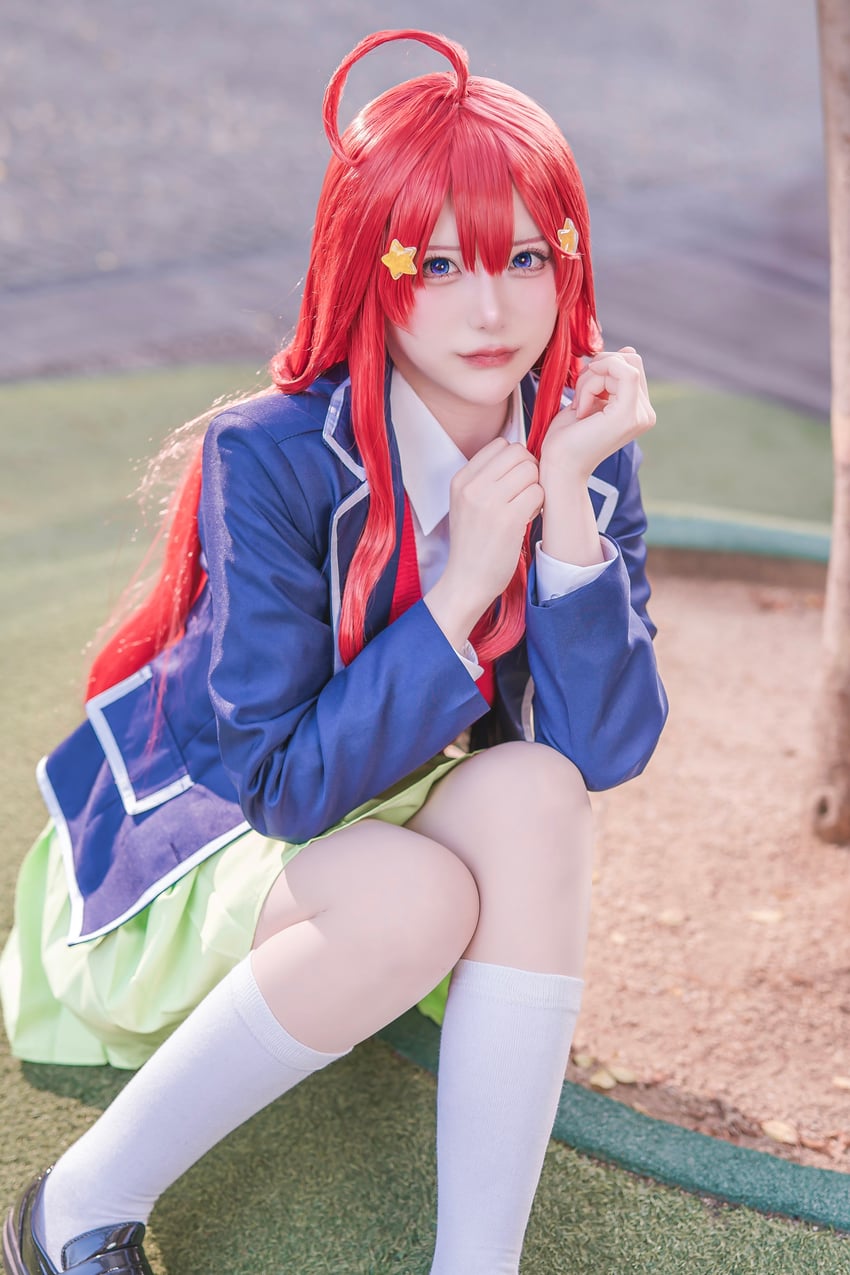 nakano itsuki (go-toubun no hanayome) by dekomorio0