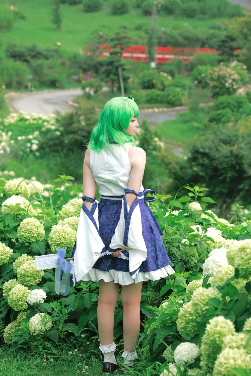 kochiya sanae (touhou) by hashiycom_(photographer) and tsubaki_0305