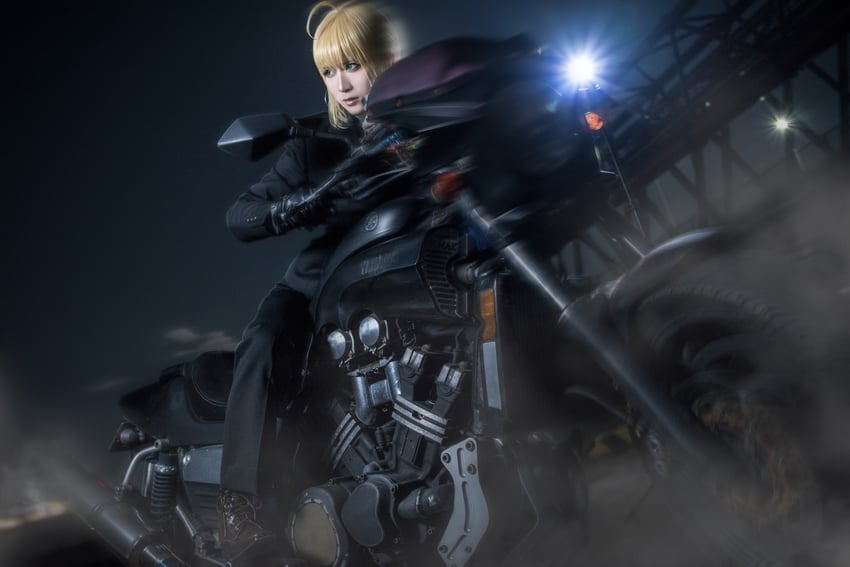 artoria pendragon and saber (fate and 1 more) by natsuki_pcos