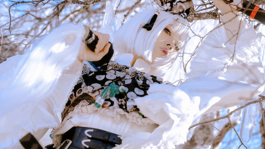 konpaku youmu (touhou) by qi_hao_huanxiang_fanmai_ji and shi_sansan_nodas_palette_(photographer)