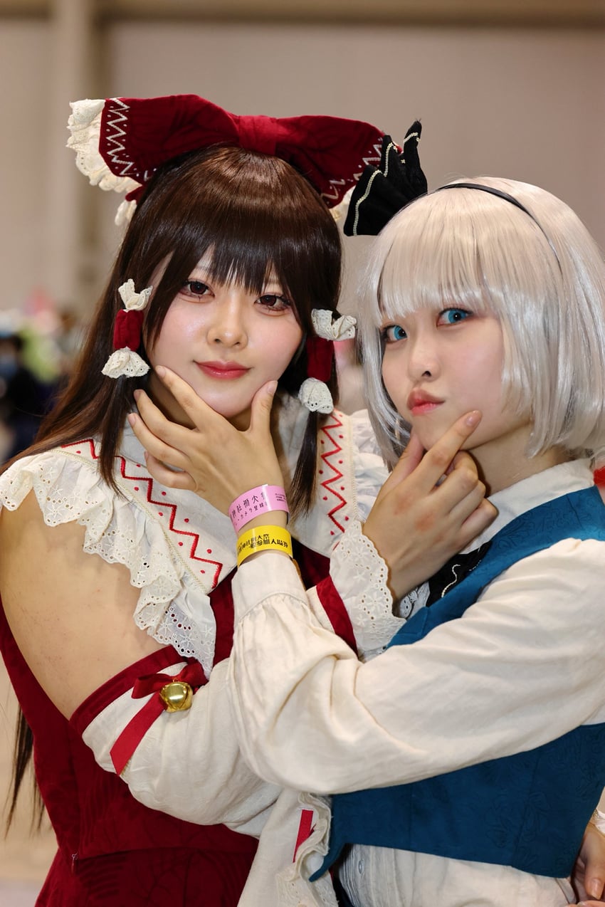 hakurei reimu and konpaku youmu (touhou) by pepe_peke and ria02050