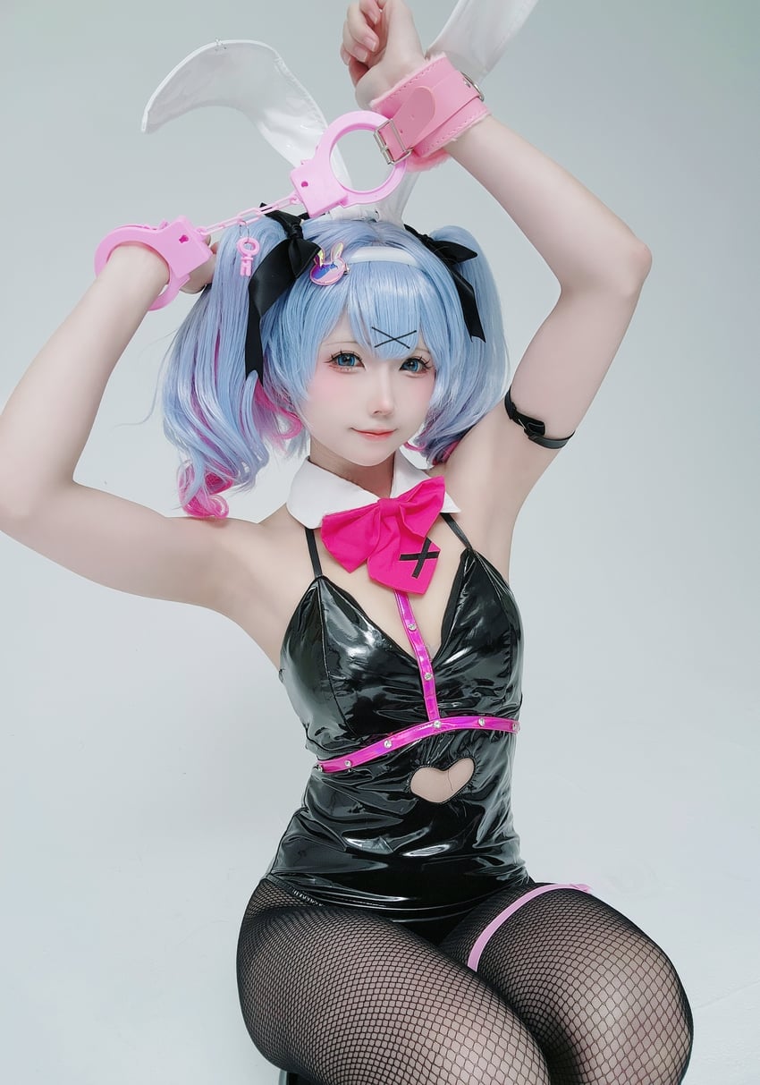 hatsune miku (vocaloid and 1 more) by bbing_cos