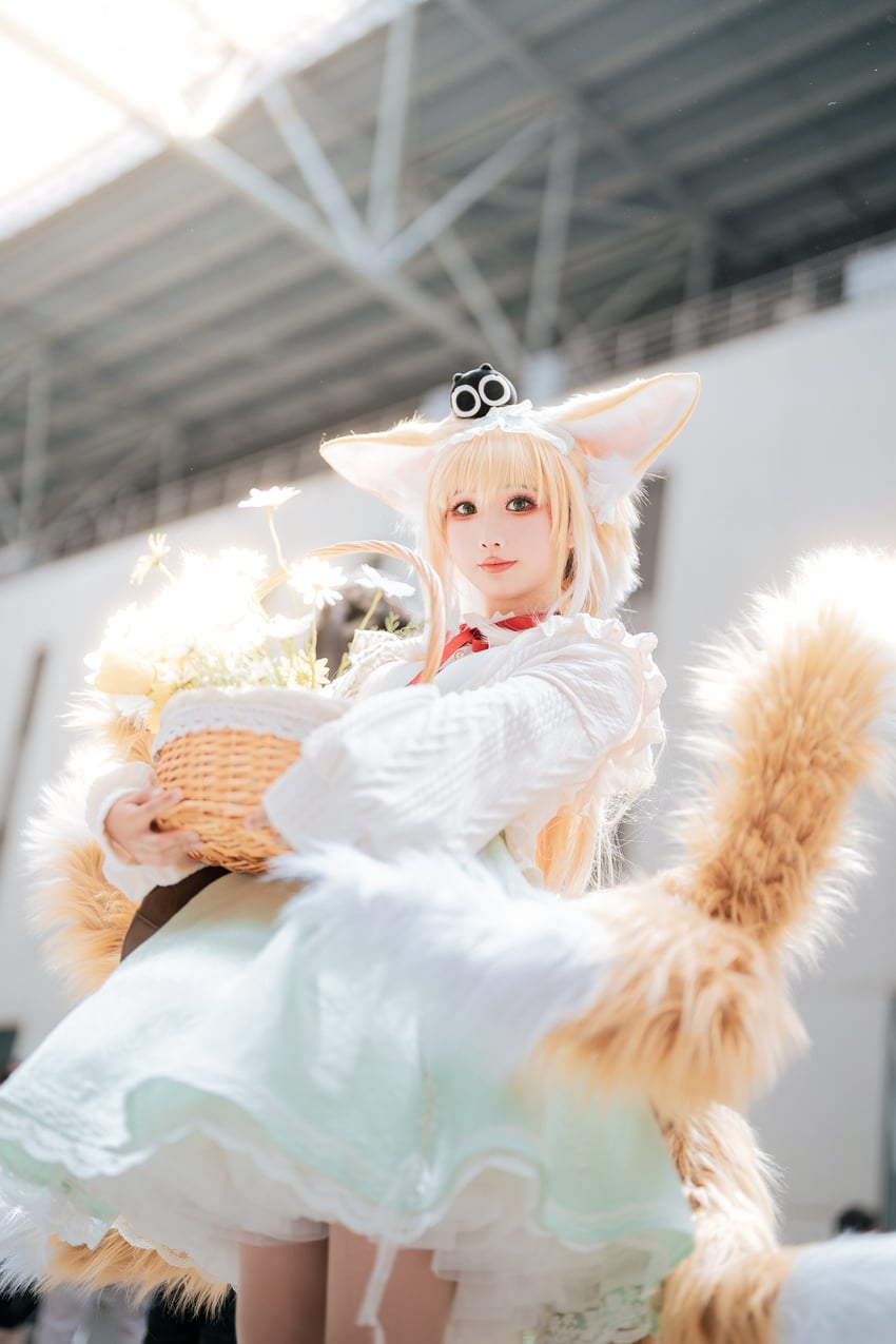 suzuran and heixiu (arknights and 1 more) by mianzelizer