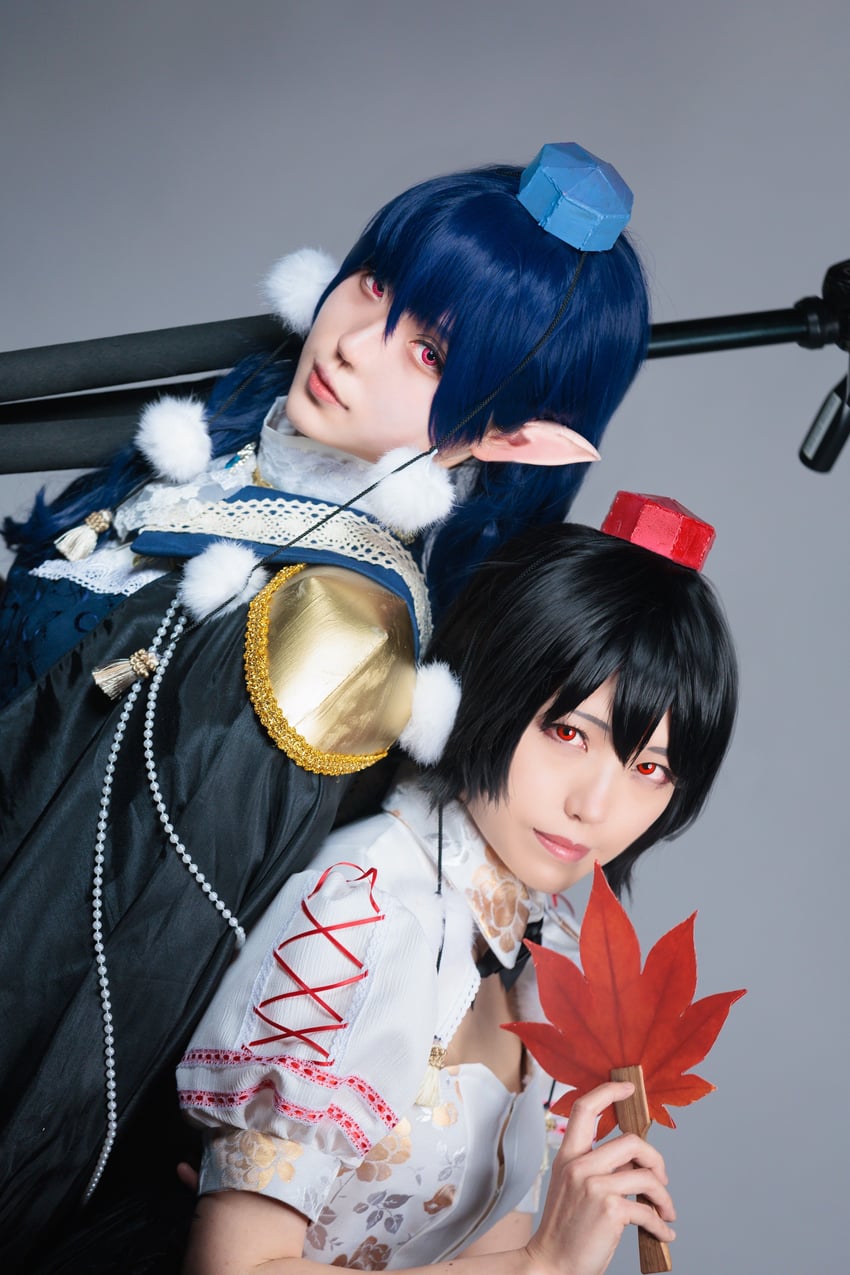 shameimaru aya and iizunamaru megumu (touhou) by speamint_(photographer) and tokiwa_nagare