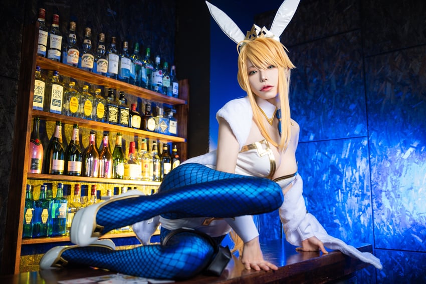 artoria pendragon (fate and 1 more) by noshinoxxx
