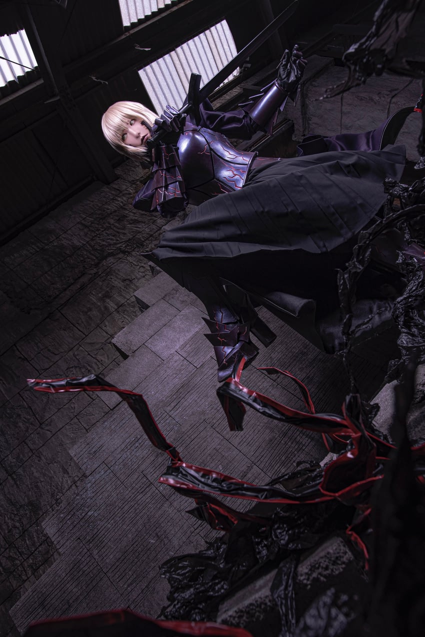 artoria pendragon and saber alter (fate and 2 more) by noshinoxxx