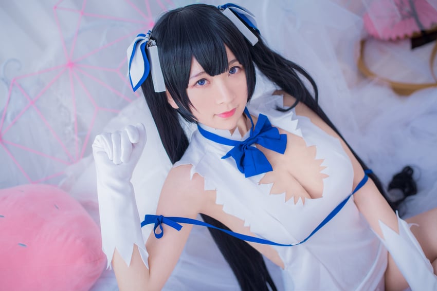 hestia (dungeon ni deai wo motomeru no wa machigatteiru darou ka) by xiaoju-cc